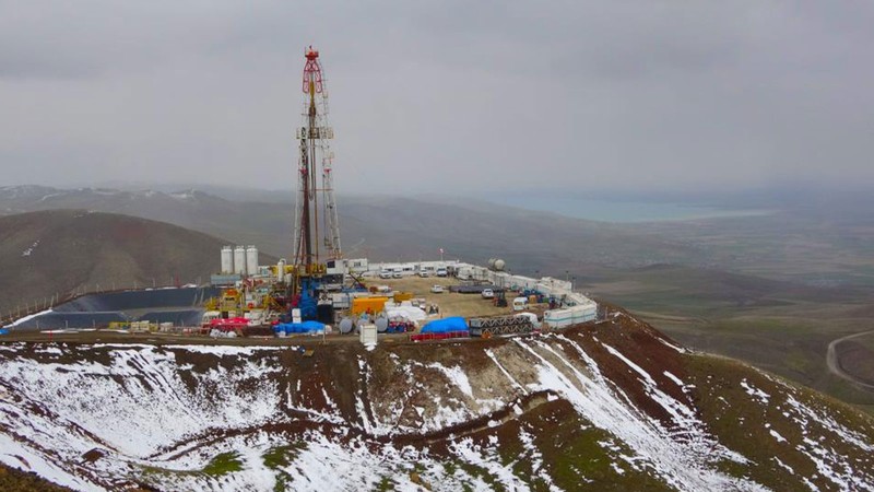 Van'da petrol arayışı: 200 tonluk dev sondaj kulesi kuruldu