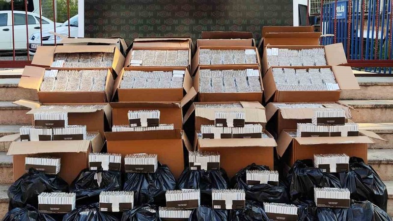 Şüphe üzerine durdurulan araçtan 229 bin makaron çıktı