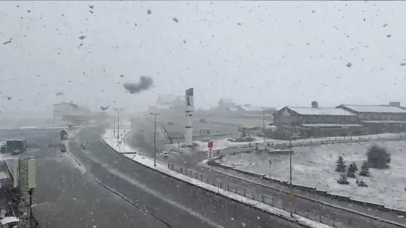 27 Nisan'da lapa lapa kar yağdı