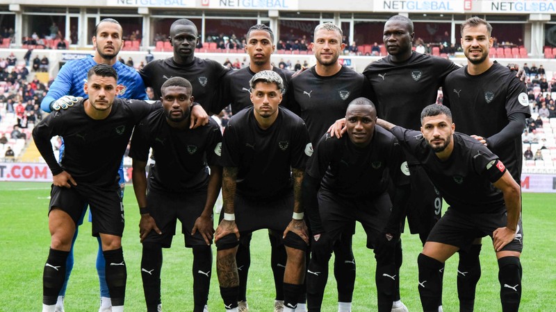 Hatayspor'a sevgi seli: Canınız sağ olsun, daha güçlü döneceksin