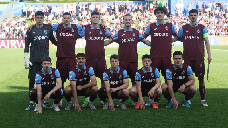 Bakan Bak'tan, Trabzonspor U19 Takımı için tebrik mesajı
