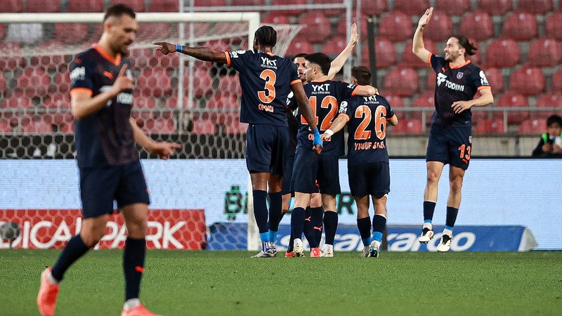 Başakşehir'den Avrupa yolunda kritik galibiyet