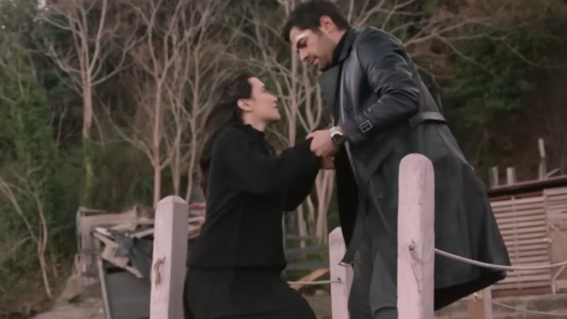 Rüzgarlı Tepe dizisi yeni bölüm izle! Kanal 7 Rüzgarlı Tepe dizisi 199. bölüm izle