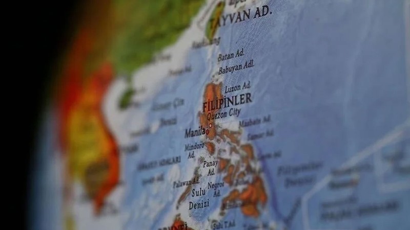 Filipinler'de havalimanında bir sürücü, aracıyla kalabalığa daldı: 2 can kaybı