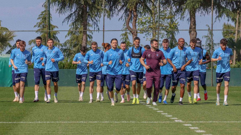 Trabzonspor, Galatasaray maçı öncesi taktik çalıştı