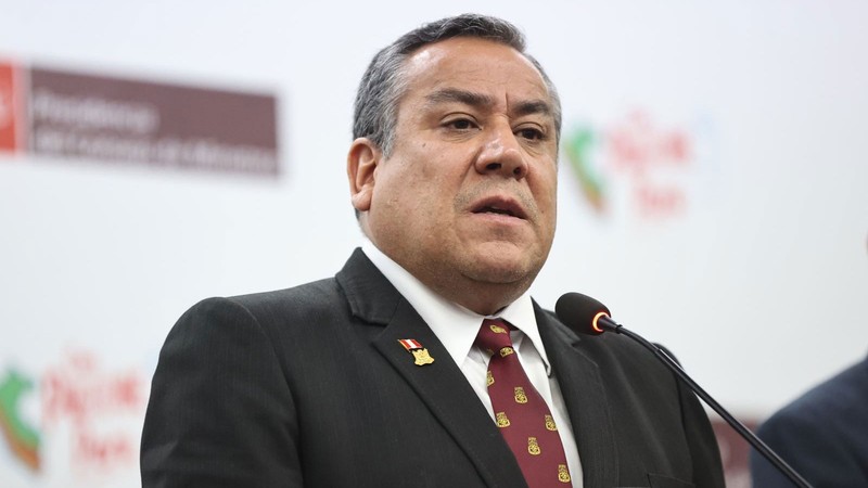 Peru Başbakanı Adrianzen, görevinden istifa etti