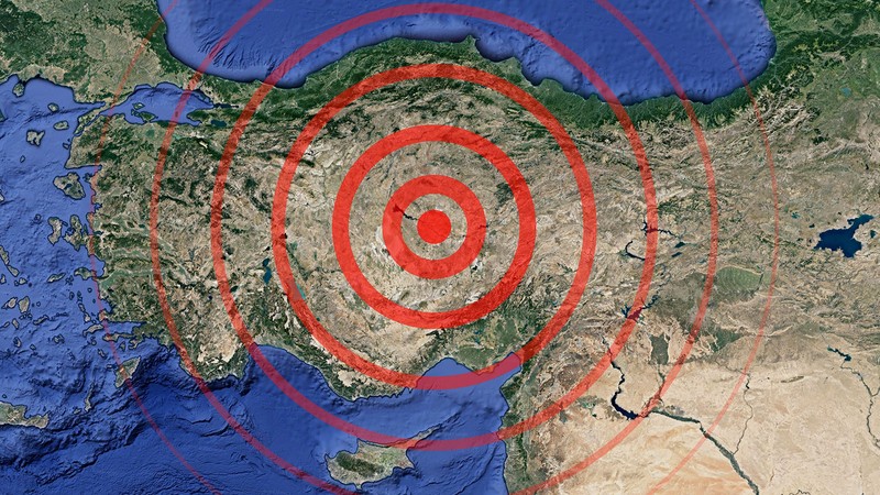 Türkiye'de deprem fırtınası! Her yer beşik gibi sallanıyor