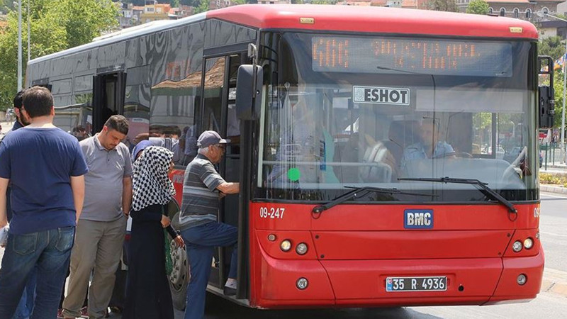 19 Mayıs'ta İzmir'de toplu taşıma ücretsiz mi?