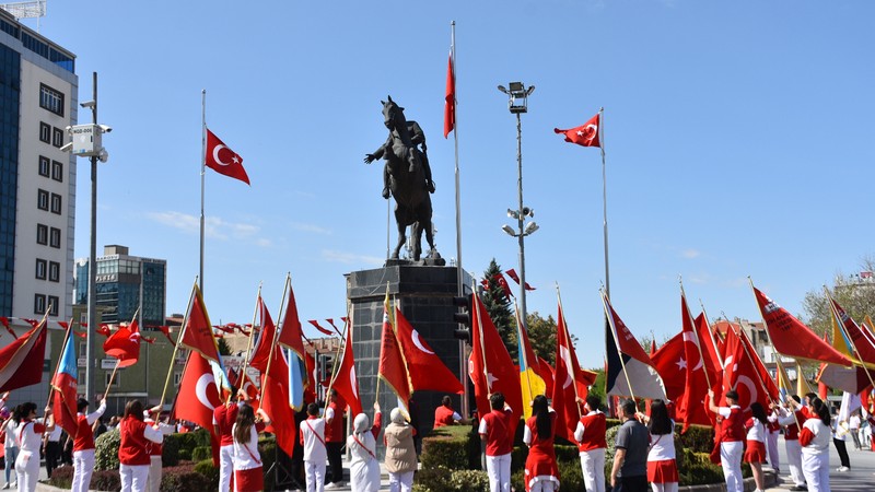 Kayseri ve çevre illerde 19 Mayıs Atatürk'ü Anma, Gençlik ve Spor Bayramı kutlandı
