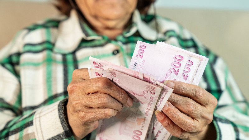 Milyonlarca emeklinin beklediği Temmuz zammı rakamı kesinleşti! Uzman isim tek tek açıkladı