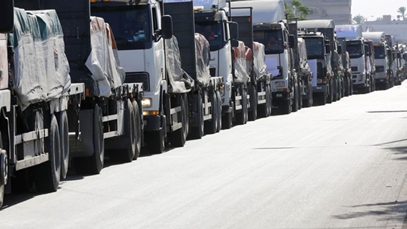 81 günlük ablukanın ardından ilk yardım tırları Gazze’ye girdi