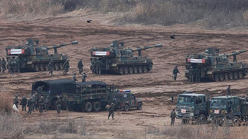 Güney Koreli asker, silahını yanlışlıkla Kuzey Kore'ye ateşledi