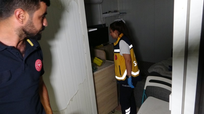 Konteynerden gelen kötü koku teyakkuza geçirdi