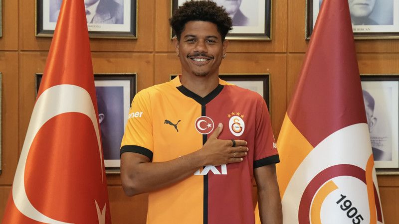 Galatasaray taraftarı bunu beğenmedi: 20 milyon euro'luk teklif geliyor