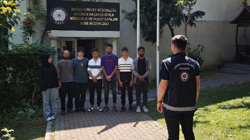 Bursa'da 'düzensiz göçmen' operasyonu: 7 kişi yakalandı