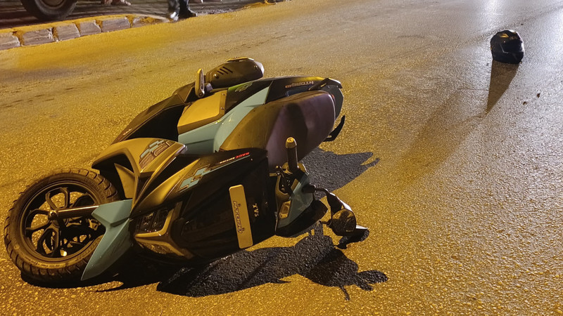 Otomobil ile motosiklet çarpıştı: 1 ölü, 1 yaralı