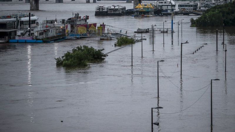 Güney Kore’de sel: 14 ölü