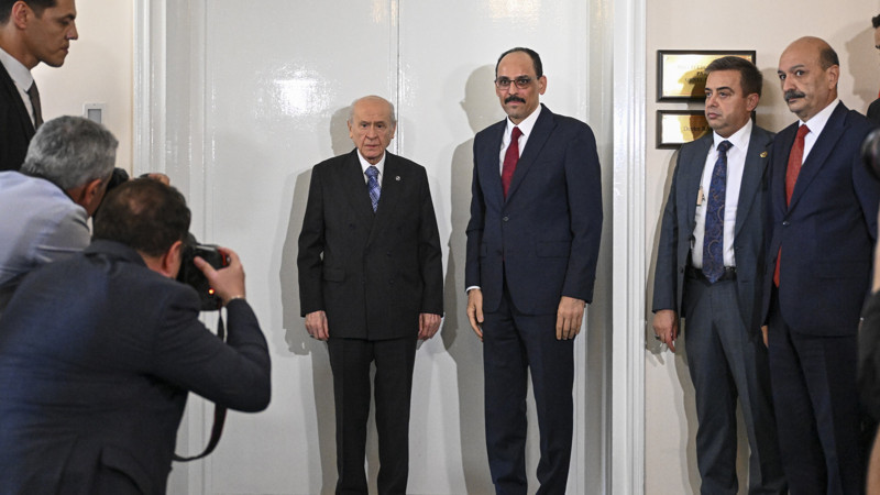 MİT Başkanı Kalın'dan siyasi partiler turu