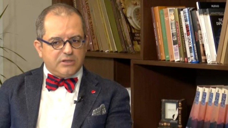 Koç Üniversitesi Prof. Dr. Mehmet Çilingiroğlu'nun işine son verdi