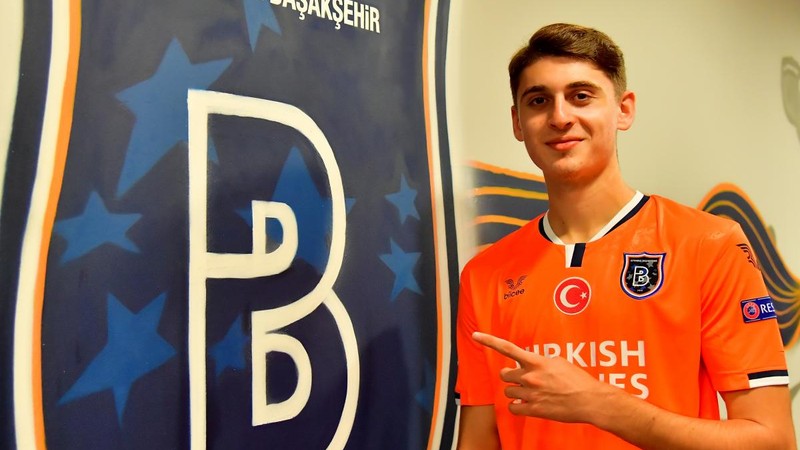 Ravil, kariyer planlamasında Cengiz Ünder'i örnek alıyor