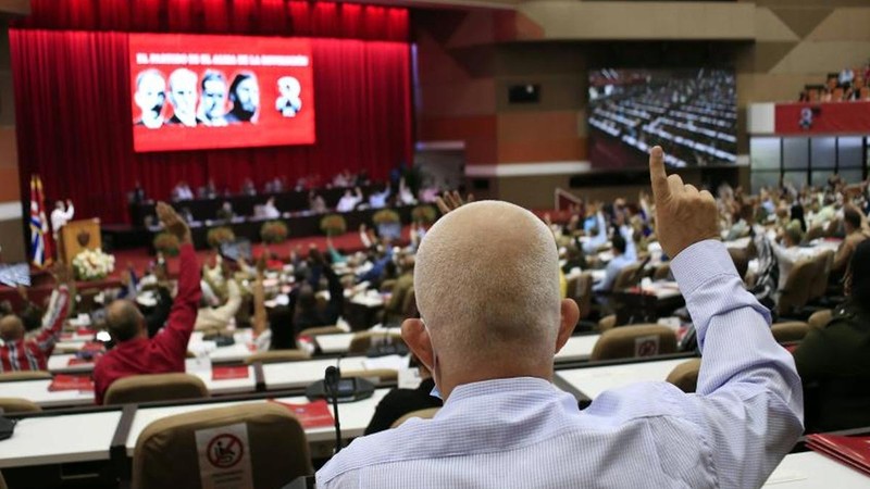 Küba Devlet Başkanı PCC'nin yeni Genel Sekreteri seçildi