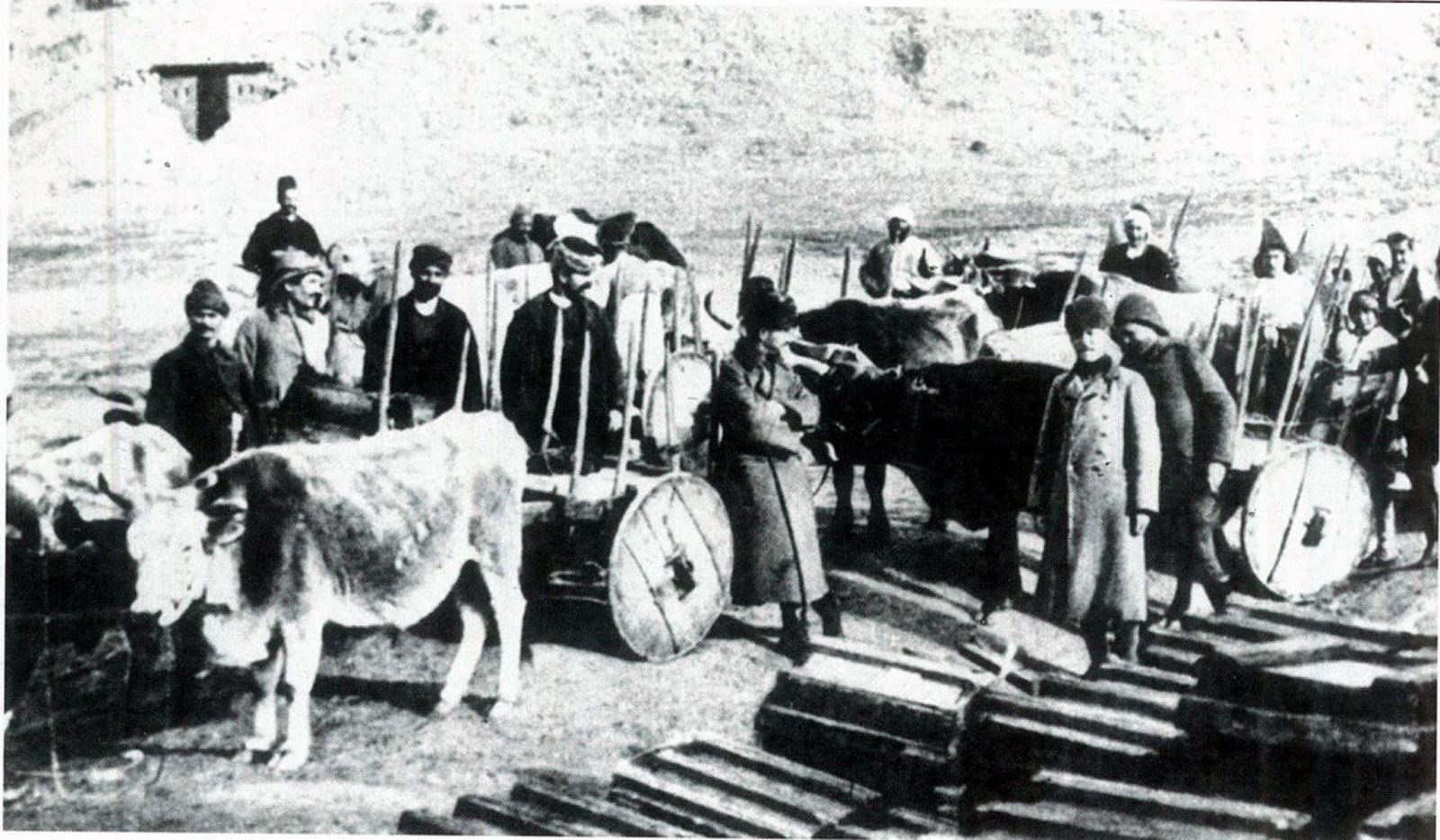 Çanakkale Zaferi'nin 107. yıl dönümünde tarihi fotoğraflar savaş ruhunu yansıtıyor 8 Çanakkale Zaferi'nin 107. yıl dönümü! Tarihi fotoğraflar - Resim: 9