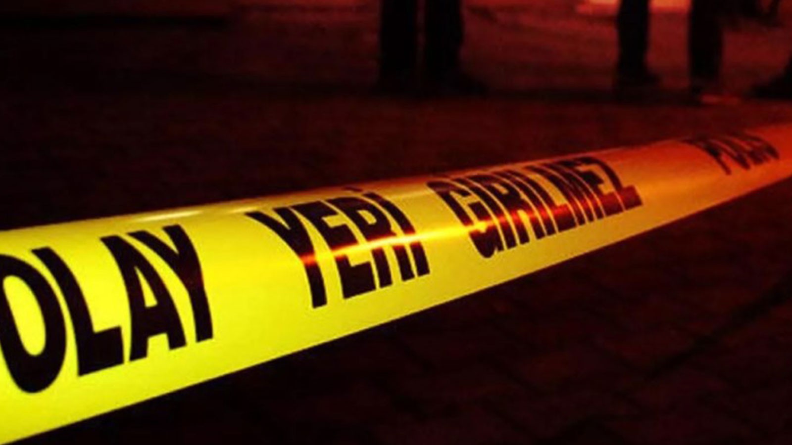 Evli çifte sokakta silahlı saldırı: 2 yaralı