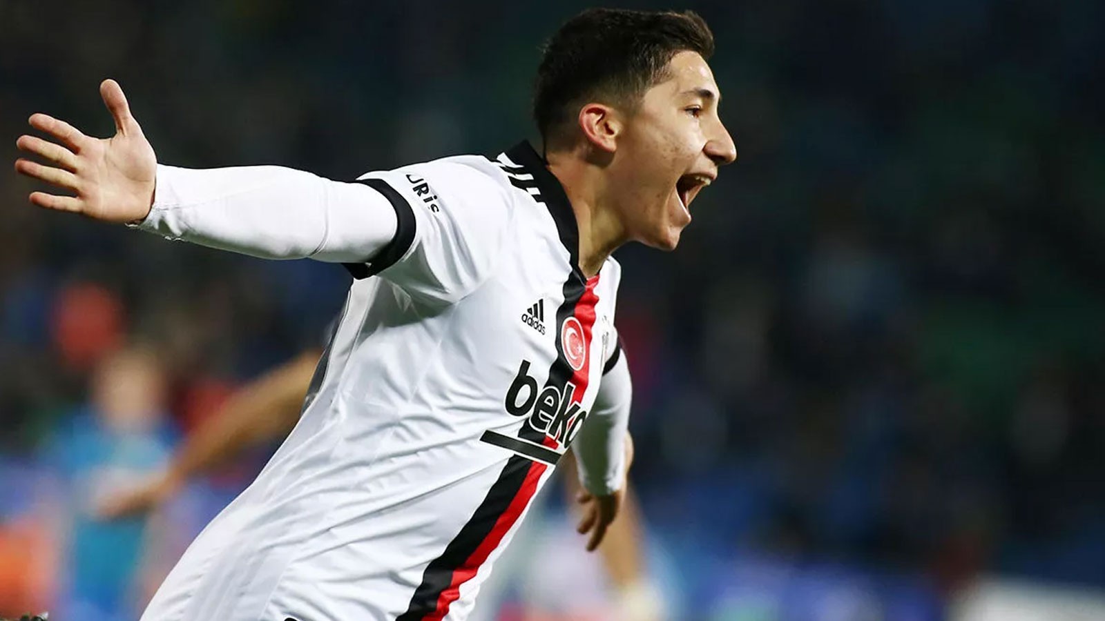 Emirhan lkhan of Besiktas JK dribbles with the ball past Papy News Photo  - Getty Images