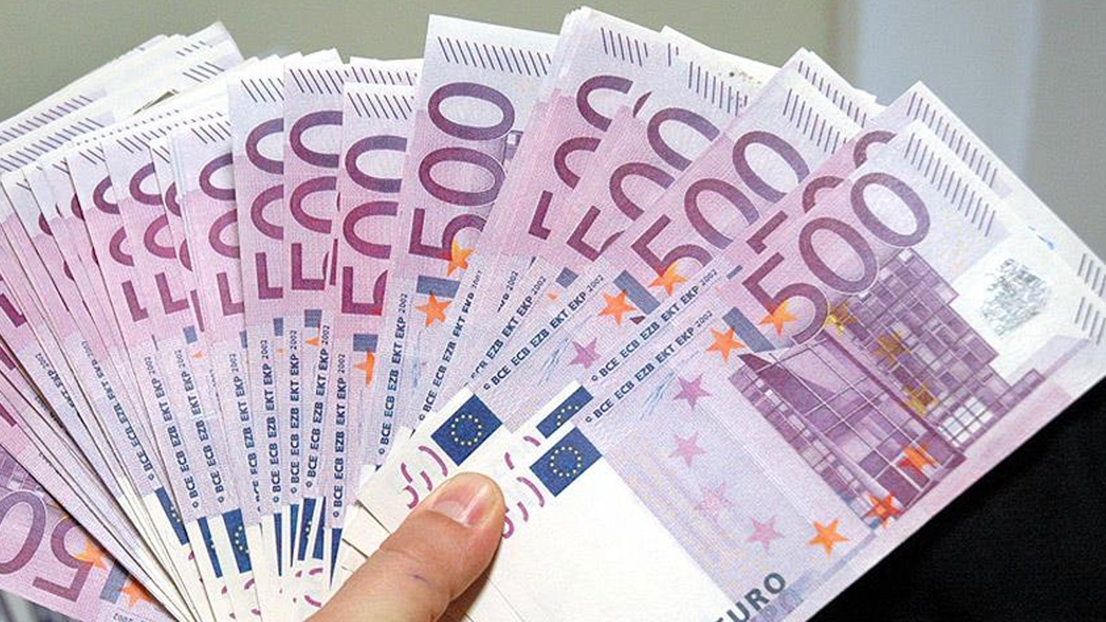 Bankada Para Biriktirenler Dikkat 12 Bin Euro luk D vizi Unutuldu u 