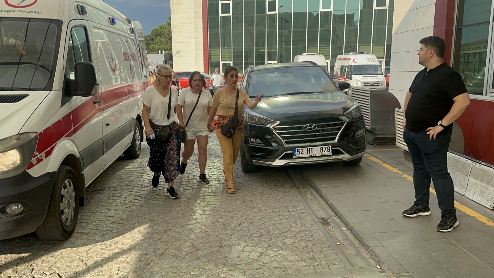 Ankara’dan Gürcistan'a giden folklor kafilesi yemekten zehirlendi: 46 kişi hastaneye kaldırıldı - Resim: 2