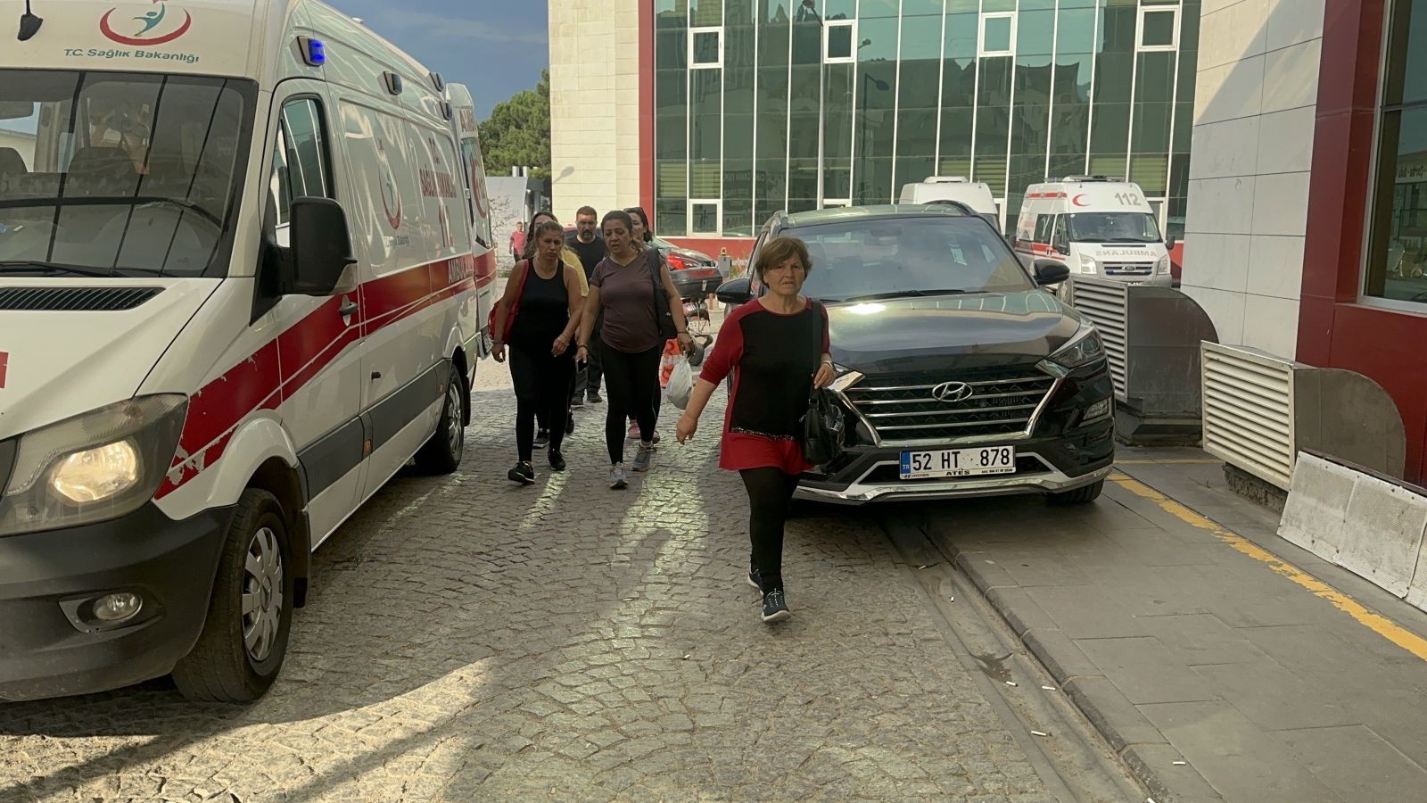 Ankara’dan Gürcistan'a giden folklor kafilesi yemekten zehirlendi: 46 kişi hastaneye kaldırıldı - Resim: 3