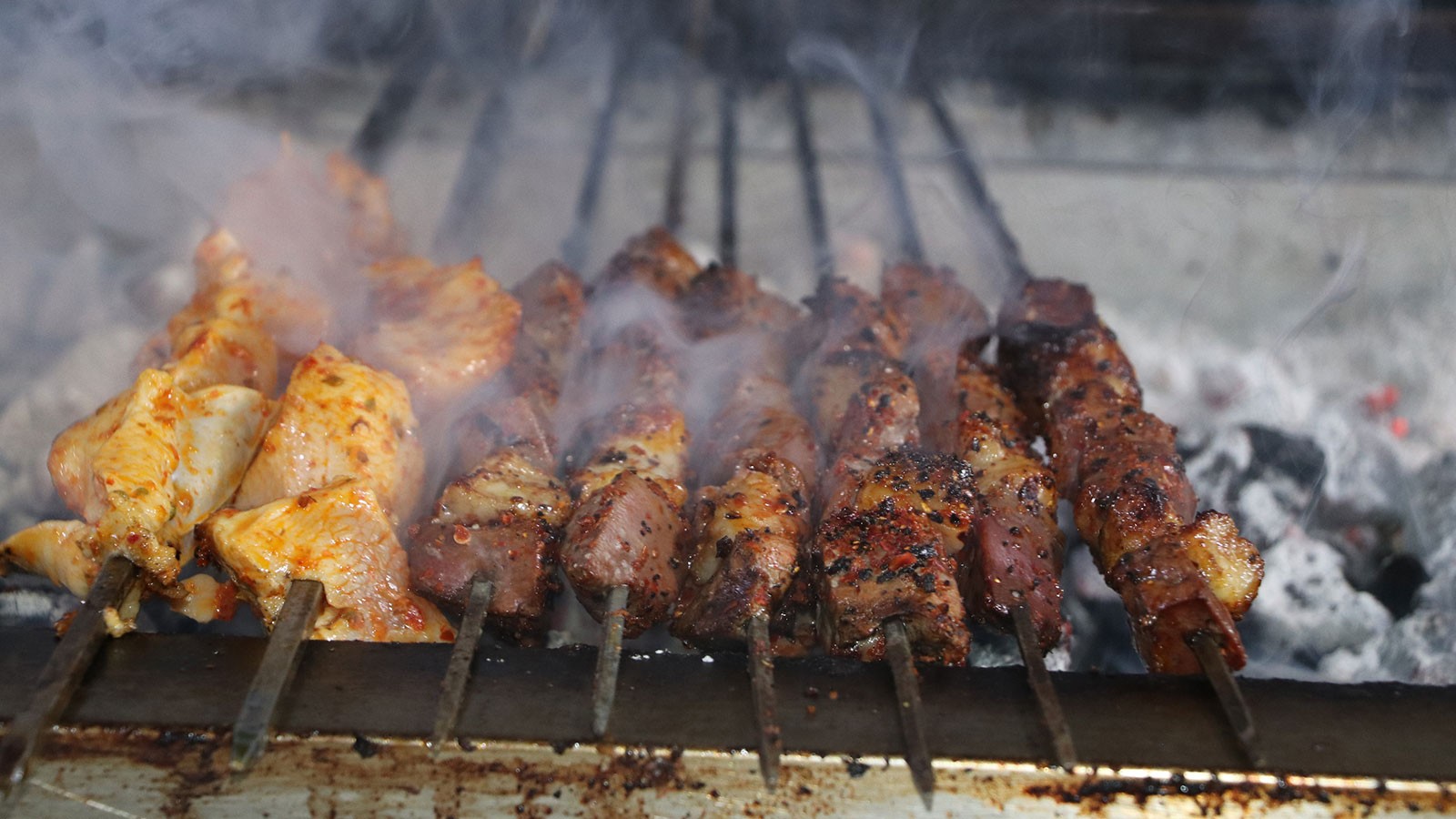 Diyarbakır’ın tescilli ciğer kebabı 24 ton tüketildi