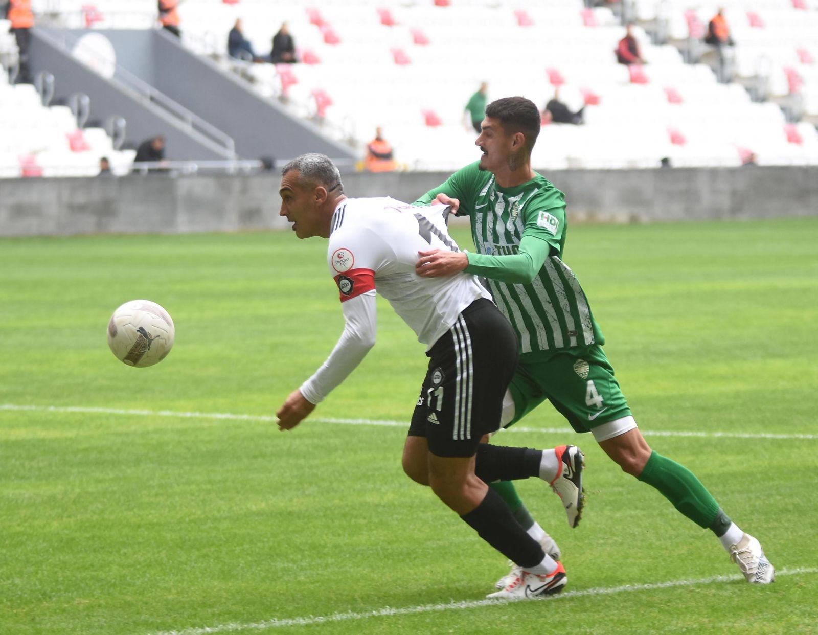 Futbolu bırakmıştı, geri döndü! Hem de ne dönüş, Altay 43'lük golcüsüyle coşuyor! - Resim: 1