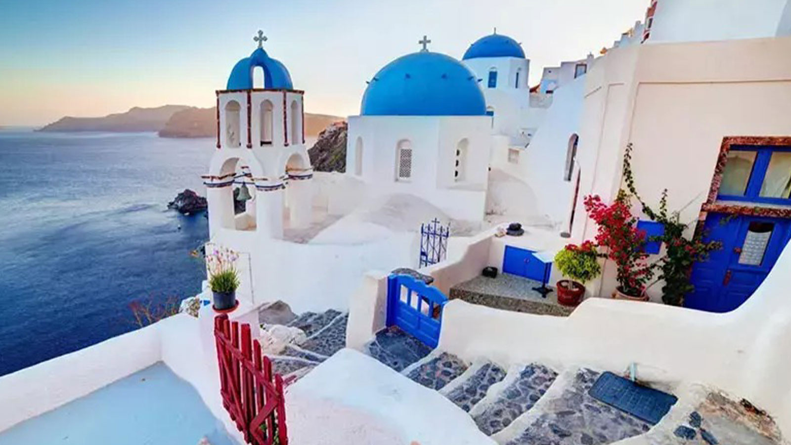 Santorini'de OHAL ilan edildi