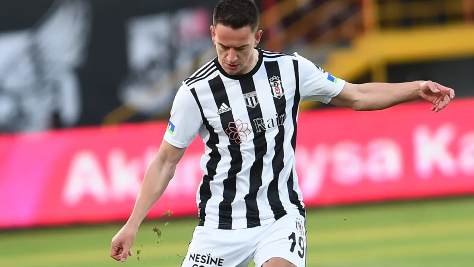 Amir Hadziahmetovic, Beşiktaş’a geri dönüyor