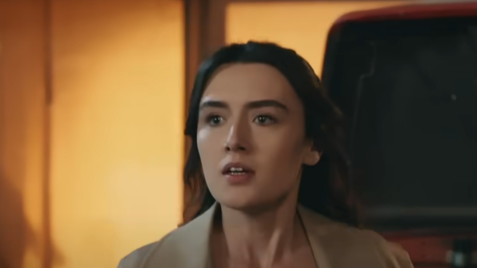 Rüzgarlı Tepe dizisi yeni bölüm izle! Kanal 7 Rüzgarlı Tepe dizisi 177. bölüm izle