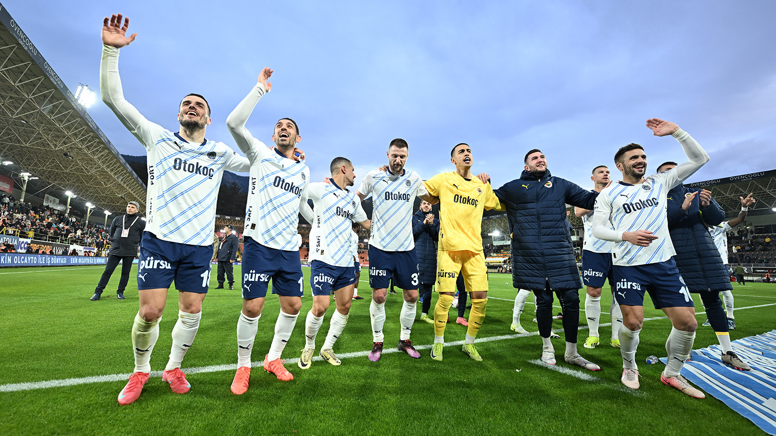 Fenerbahçe ligdeki galibiyet serisini 6 maça çıkardı