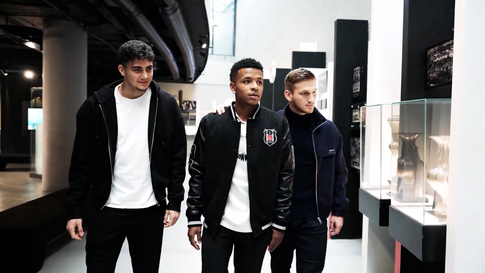 Beşiktaş'tan yeni transferine tarih temalı tanıtım: Semih Kılıçsoy ve Mustafa Hekimoğlu detayı