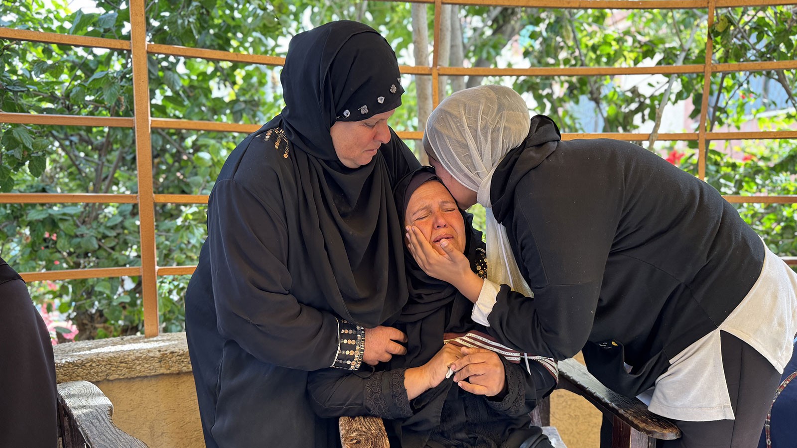 İsrail'in Gazze'ye yönelik saldırılarında 2 kişi öldü, 3 kişi yaralandı