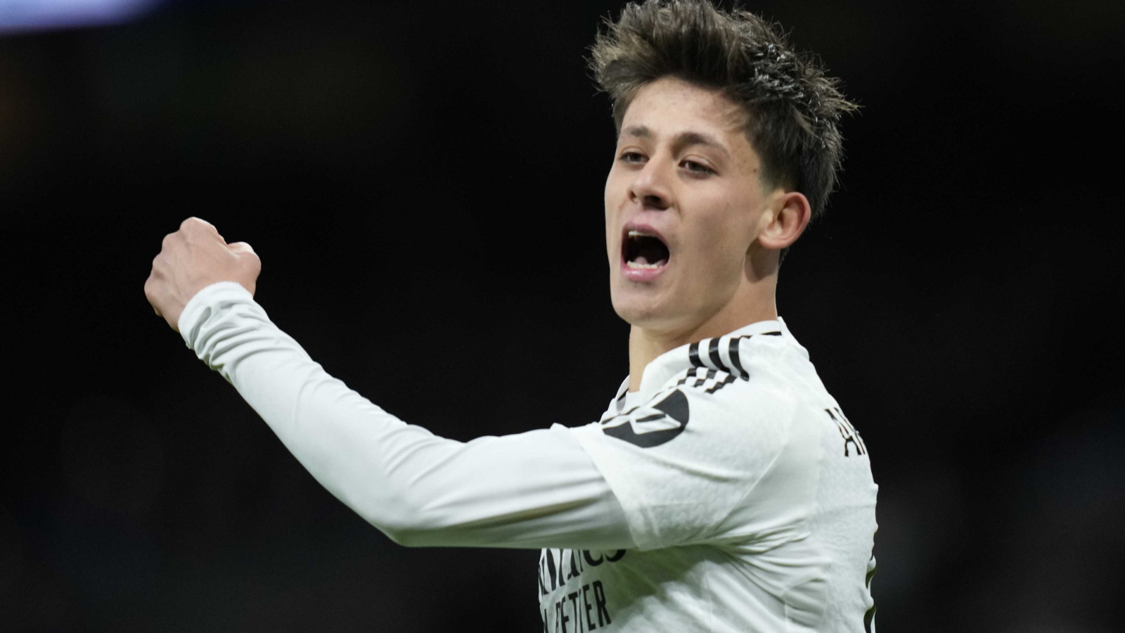 Arda Güler için kritik toplantı, Real Madrid yönetimi bir araya gelip karar verecek! Arda Güler için kritik toplantı, Real Madrid yönetimi bir araya gelip karar verecek!