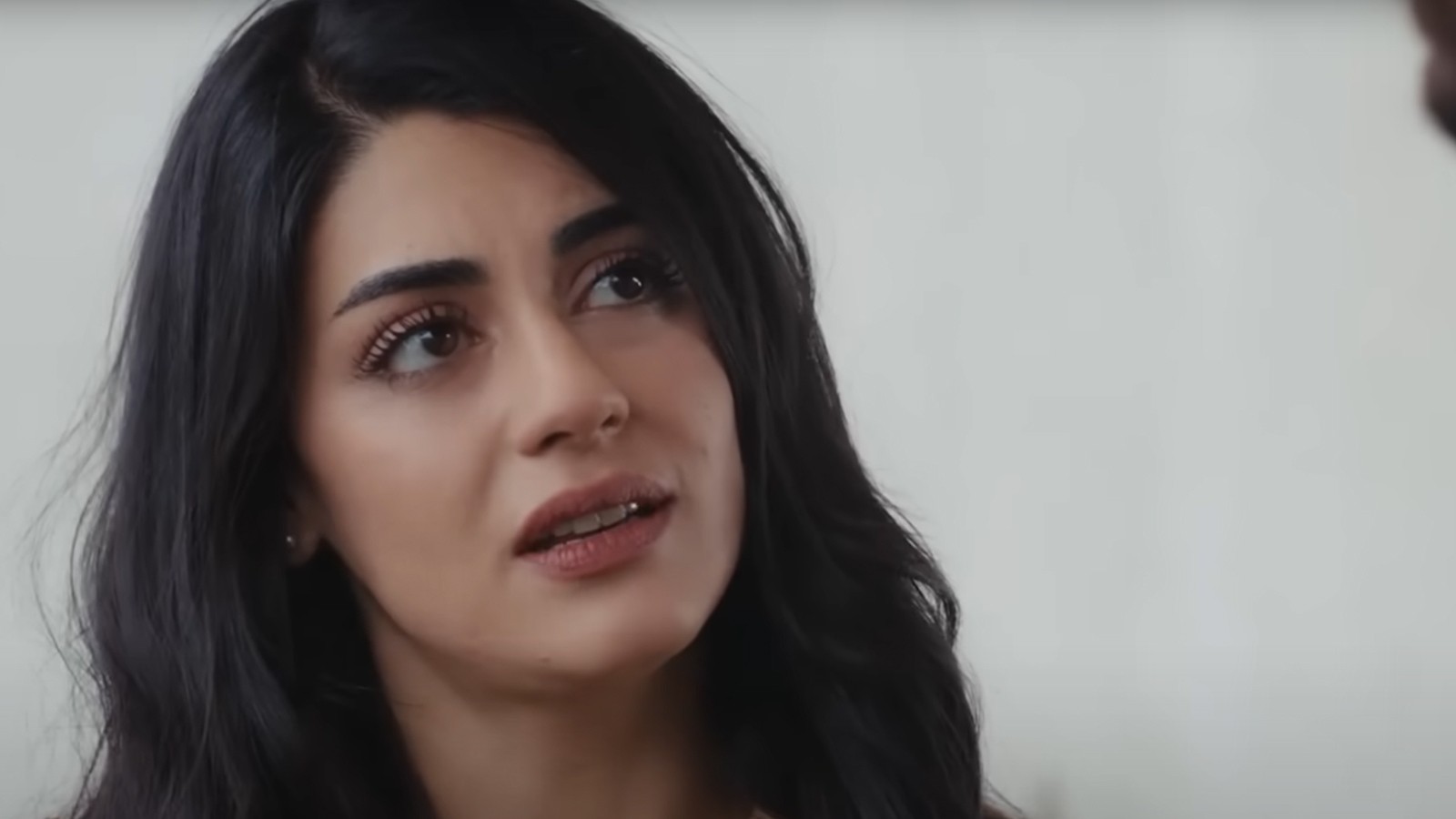 Gelin dizisi yeni bölüm izle! Kanal 7 Gelin dizisi 185. bölüm izle