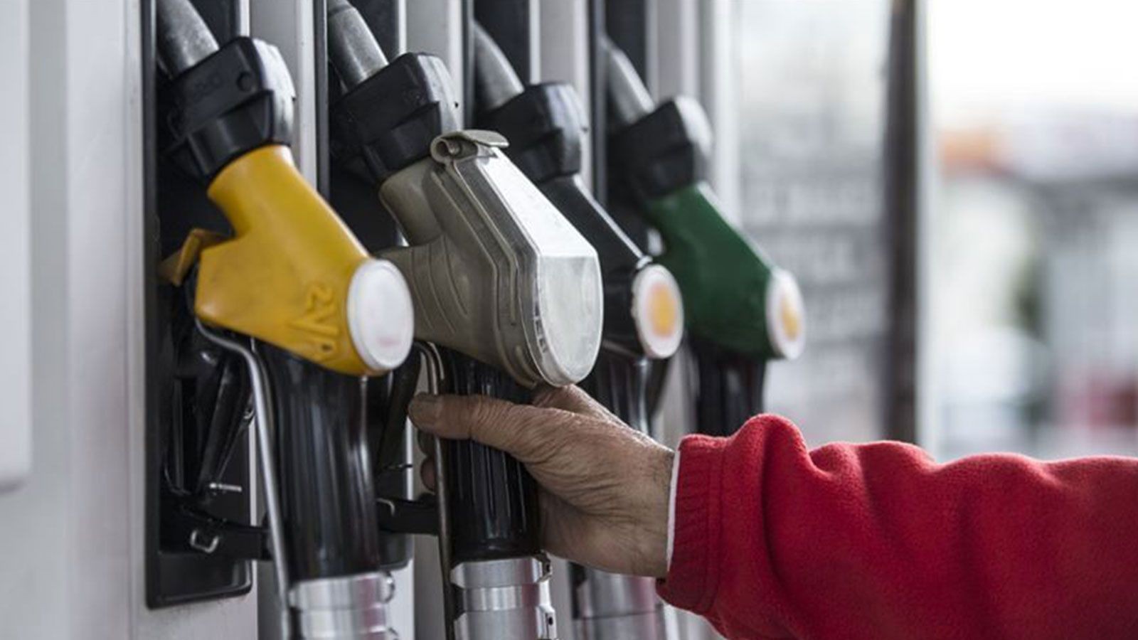 Motorine zam geldi! İşte akaryakıt fiyatları - Resim: 3