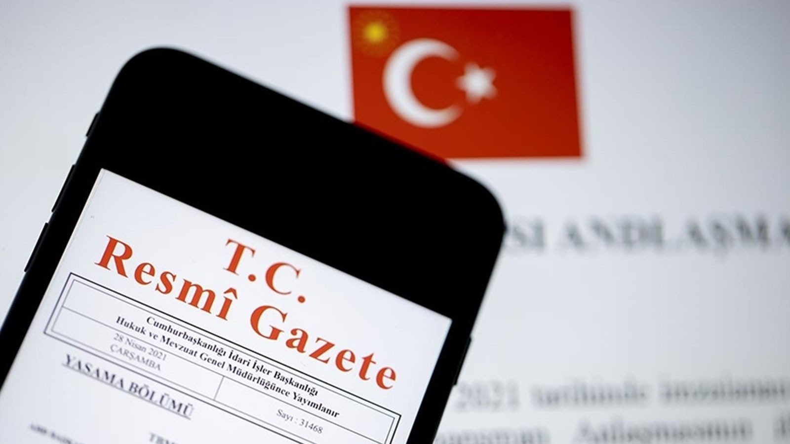 Resmi Gazete'de yayımlandı: 1 Mayıs ve 19 Mayıs'ta ücretsiz olacak thumbnail