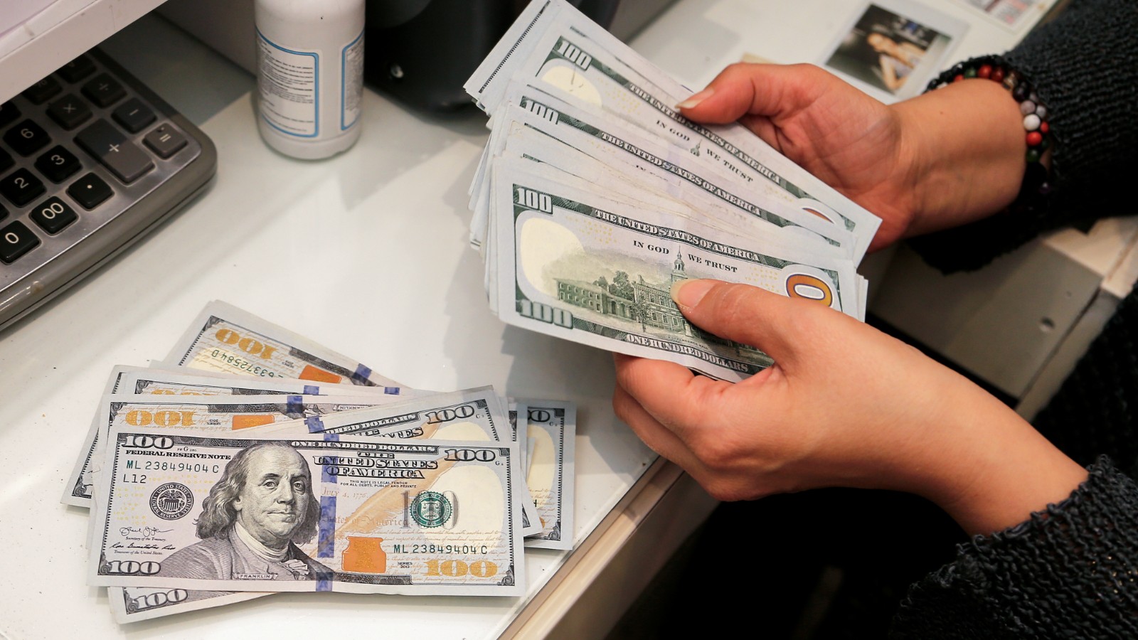 Fed pas geçti... Dolar yatay seyirde!