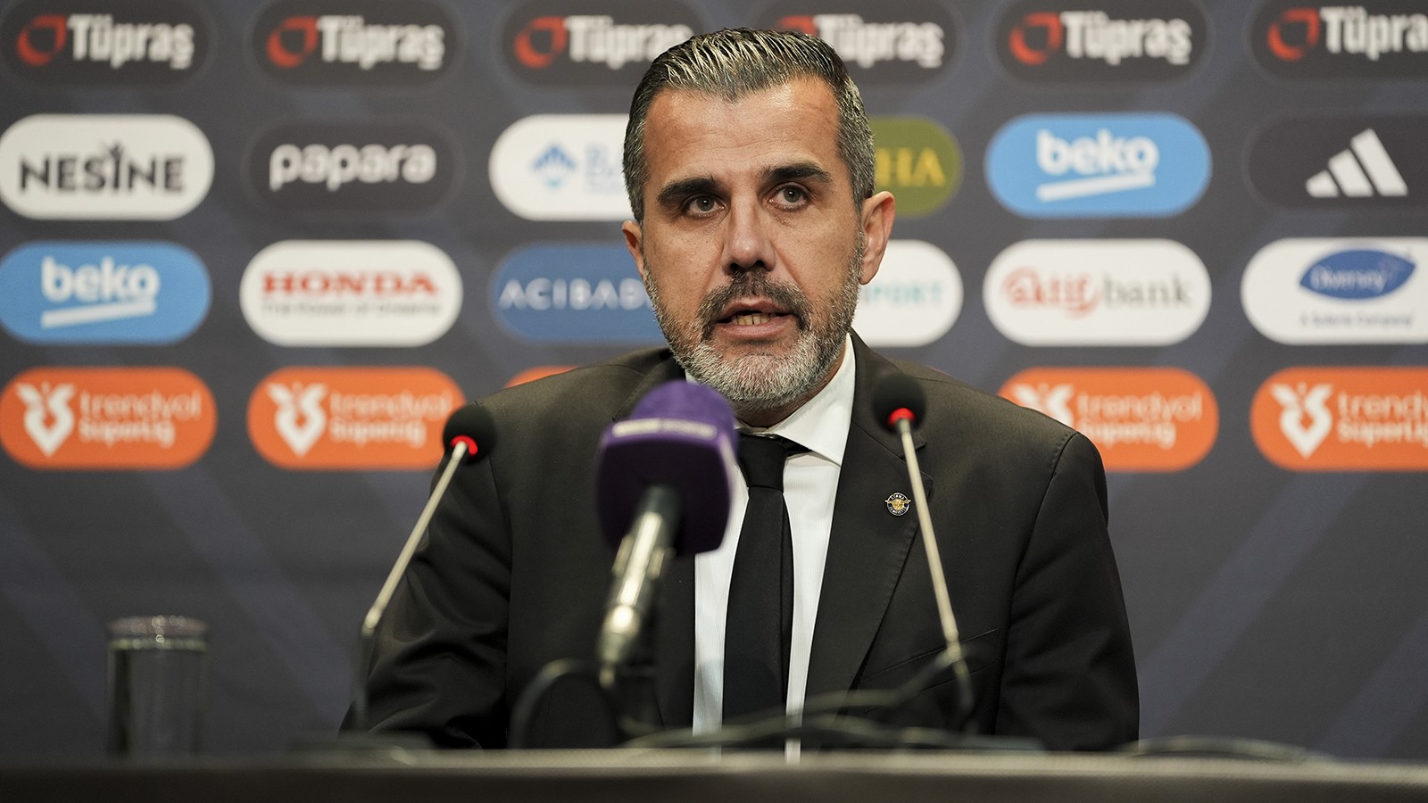 Adana Demirspor Teknik Direktörü Mustafa Alper Avcı: "Bu seyircinin önünde Beşiktaş gibi bir rakibe karşı oynamak kolay değil"