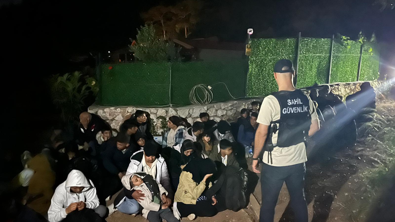 Fethiye'de 36 düzensiz göçmen yakalandı thumbnail