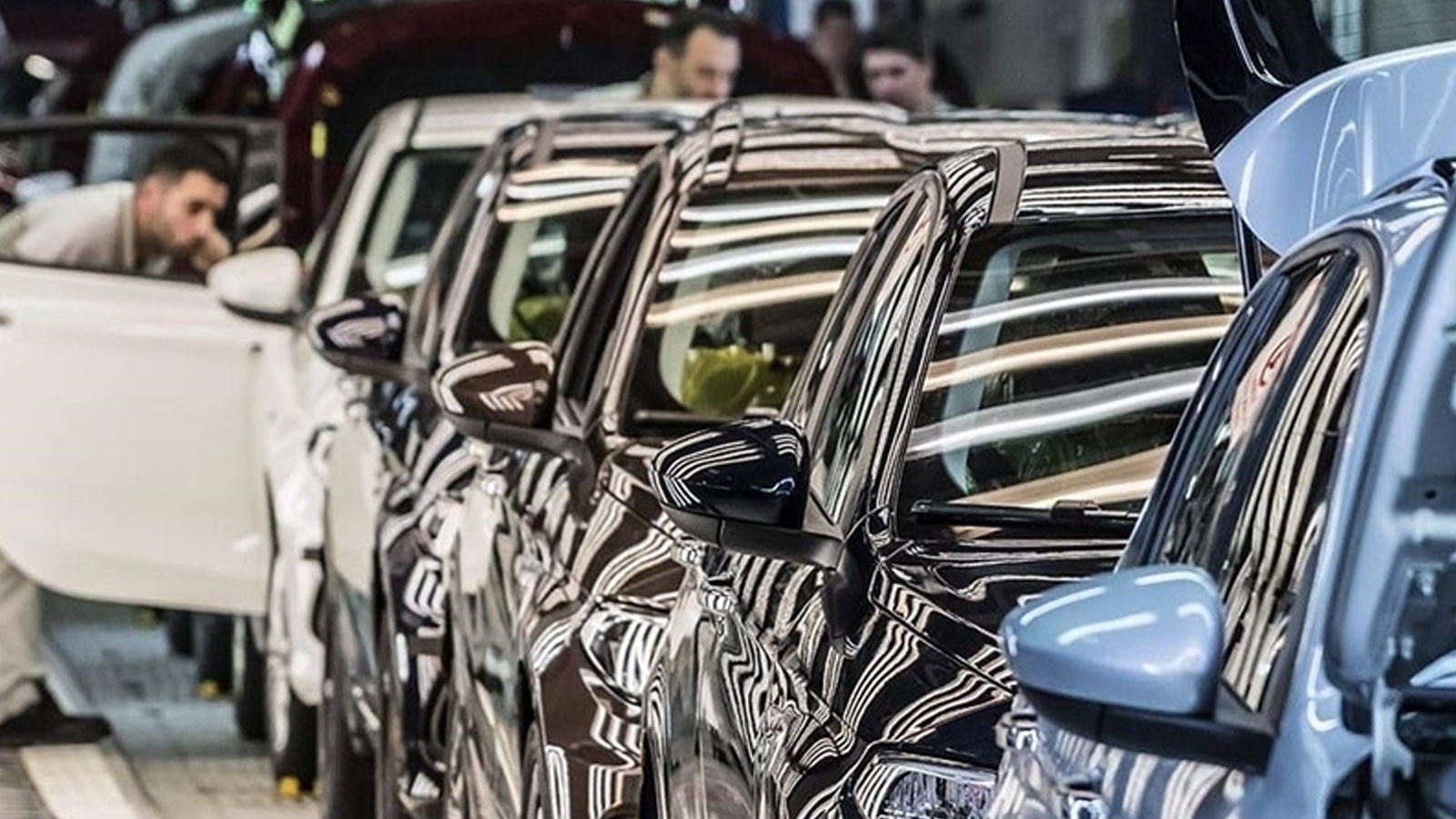 Otomotiv üretimi yüzde 2 azalarak 464 bin 290 adet oldu Otomotiv üretimi yüzde 2 azalarak 464 bin 290 adet oldu