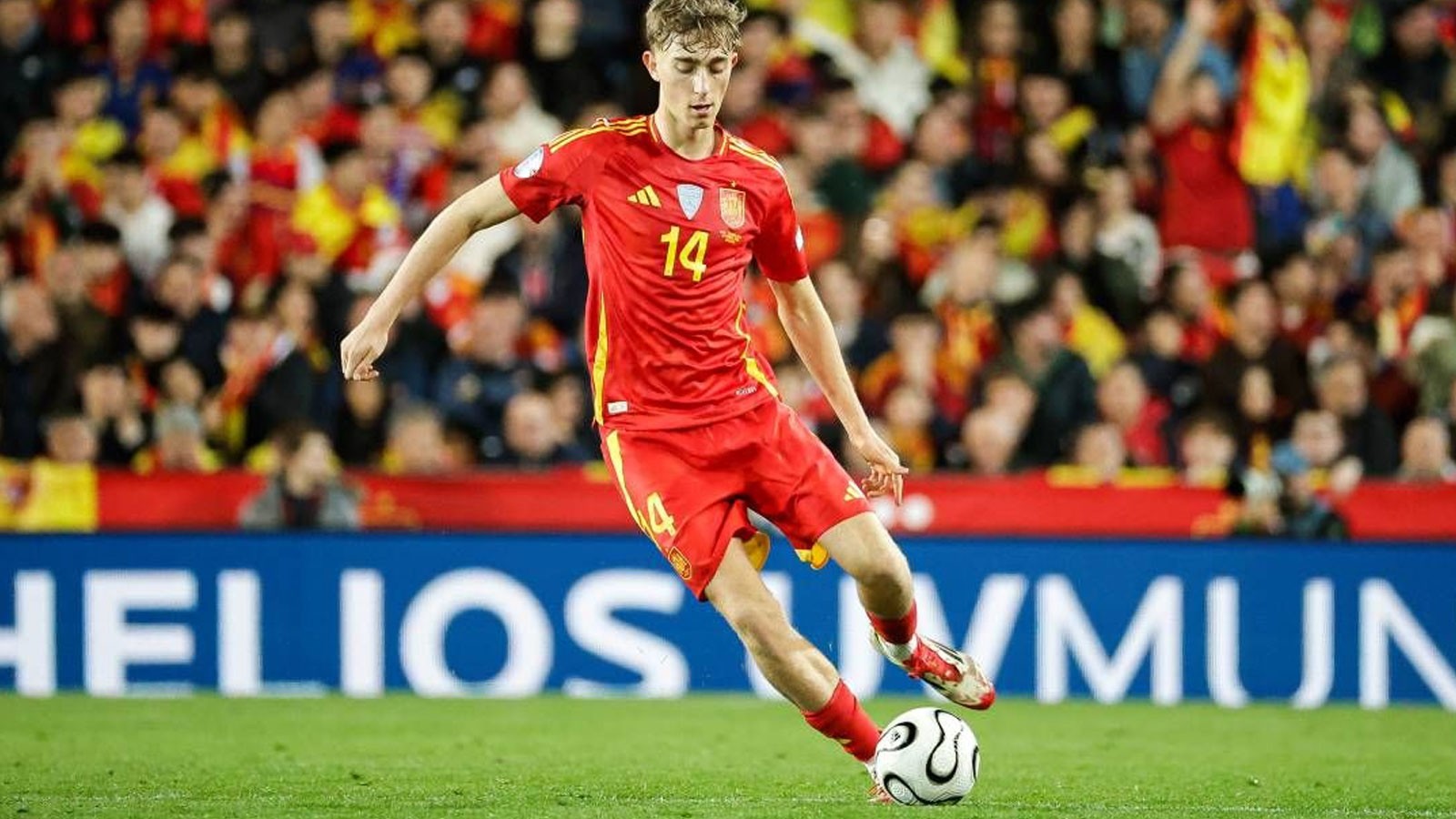 Real Madrid, Bournemouth'un genç stoperi Dean Huijsen ile anlaştı