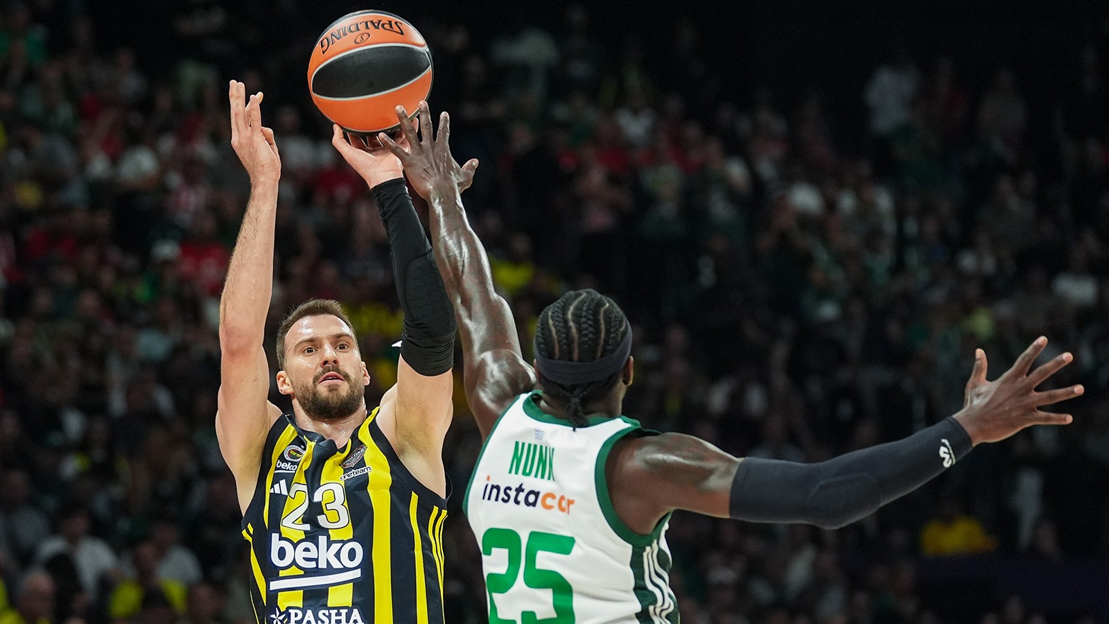 Fenerbahçe Beko, Euroleague'de finale yükseldi thumbnail