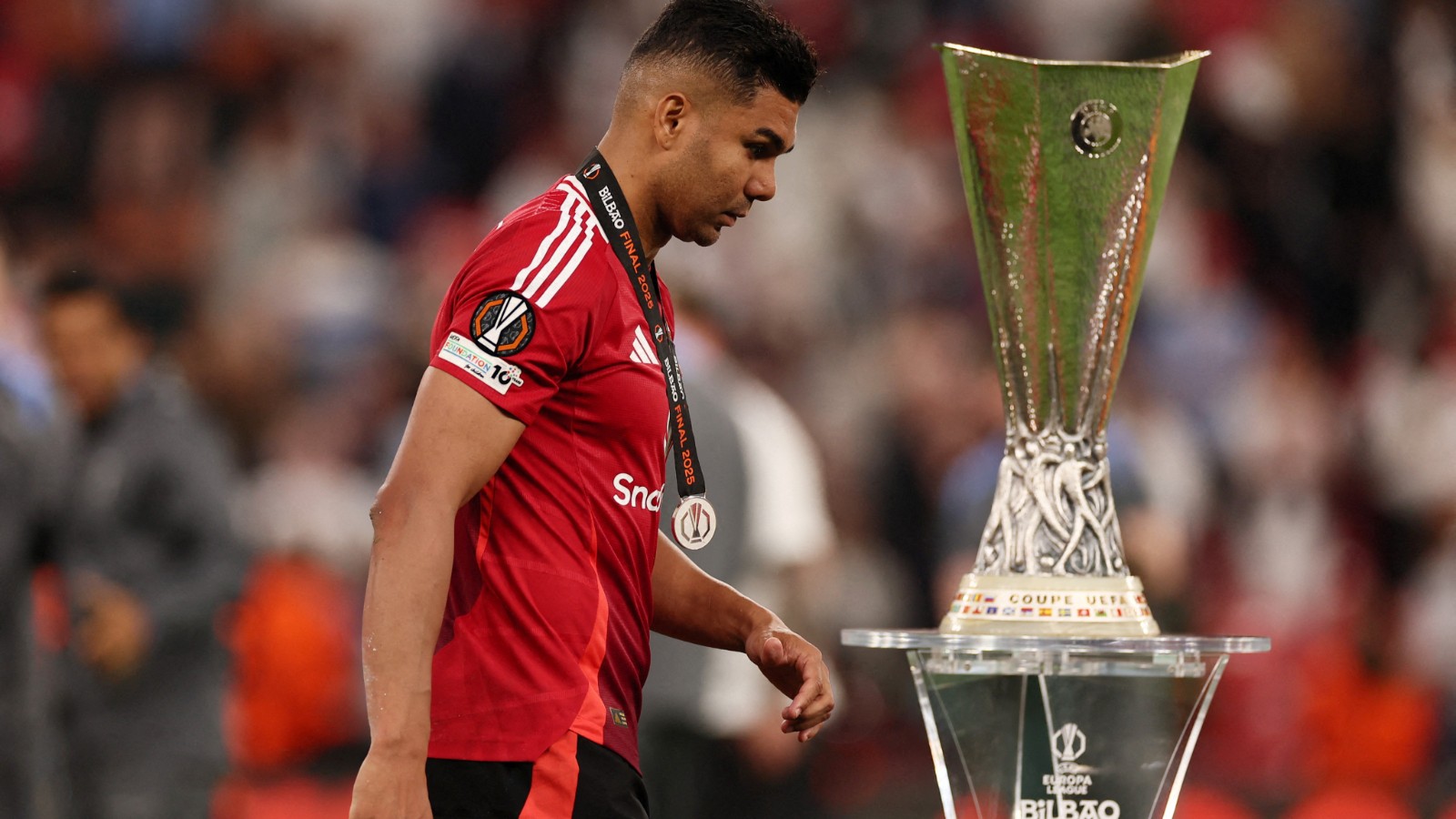 Tüm futbolcular satılık! Manchester United harabeye döndü! thumbnail